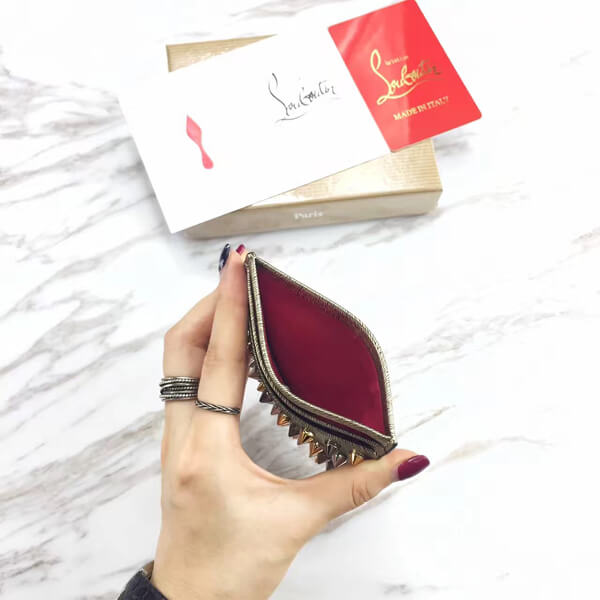 2016年春夏モデル入荷です クリスチャン ルブタン コピー Christian Louboutin*Kios Spikes カードケース